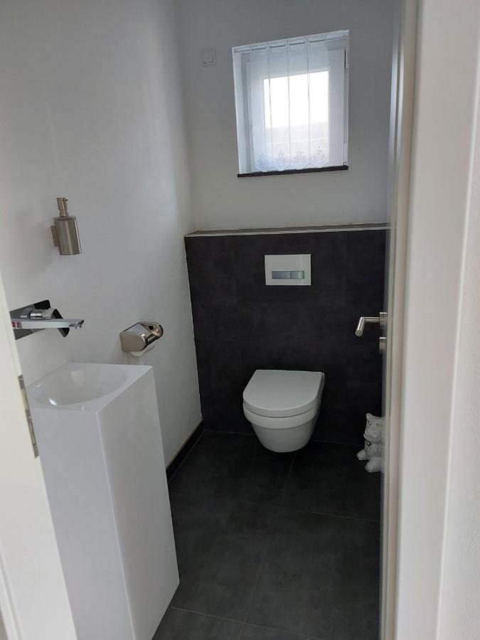 Several Different Rooms, Newly Furnished, In A New House In Vichten المظهر الخارجي الصورة
